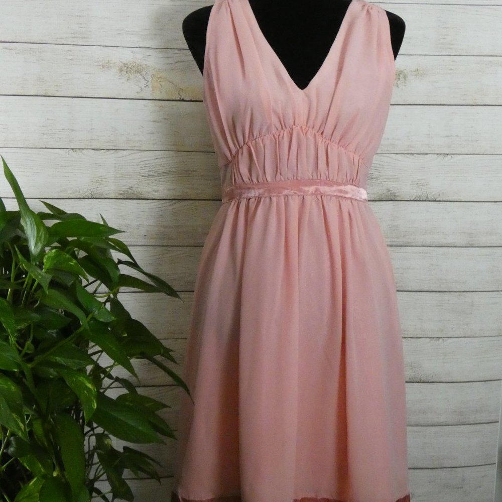 ALLIE Pleated Sleeveless Dress Peach Medium